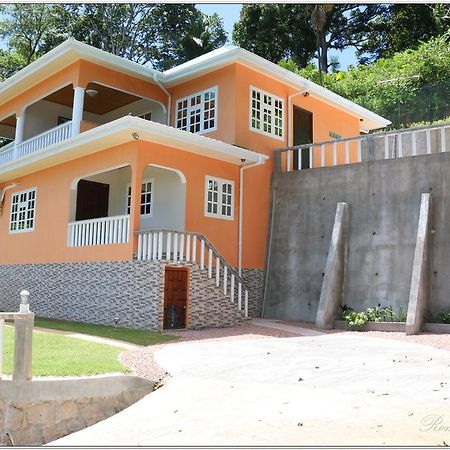 Exotic Guest House Anse Volbert Village Quarto foto