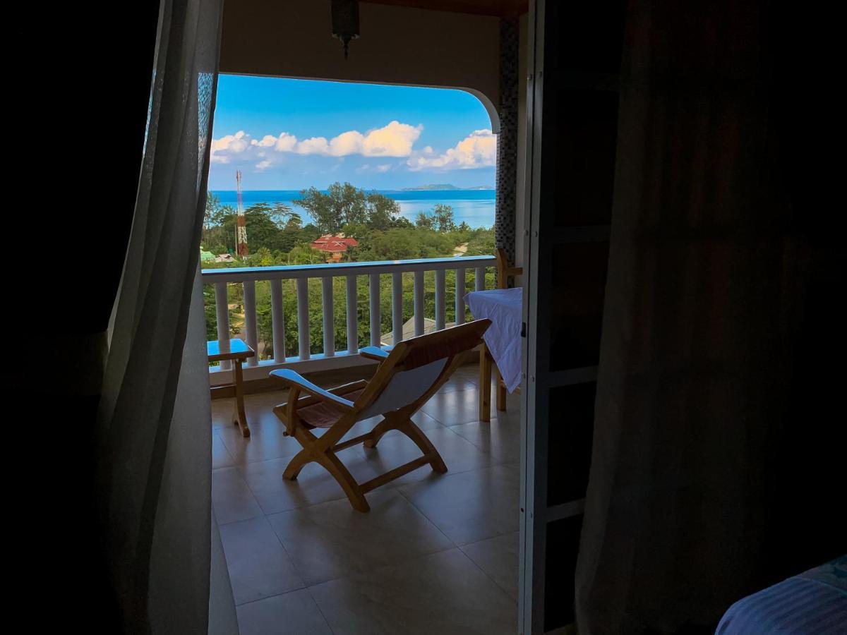 Exotic Guest House Anse Volbert Village Exterior foto