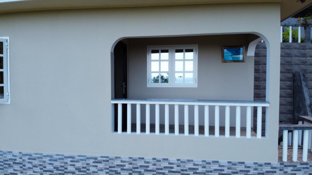 Exotic Guest House Anse Volbert Village Exterior foto